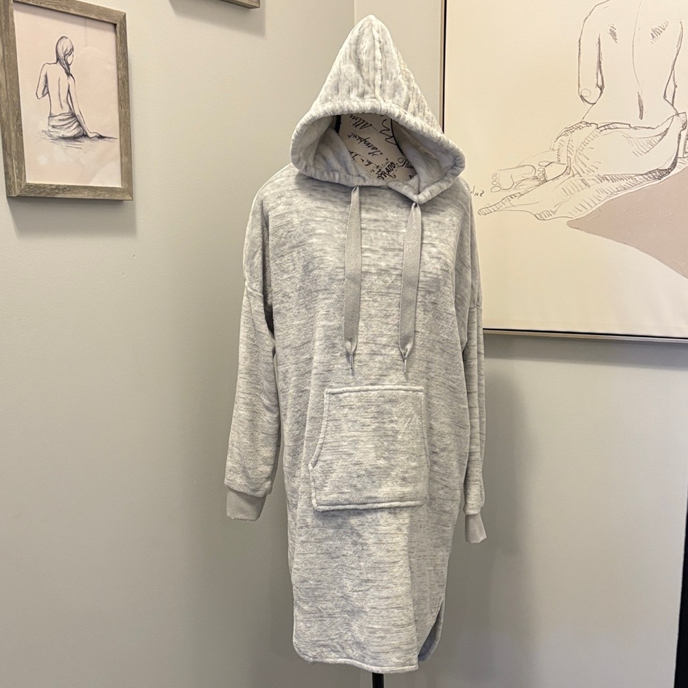 Denver Hayes Cozy Hooded Sleepwear - Size Small - Picture 3 of 13